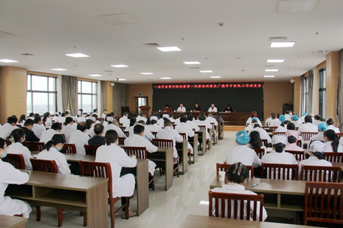 һ����ί����݆Ѳ���һ�MѲ��V�������t(y��)Ժ������(d��ng)�T��(hu��)���_(k��i)